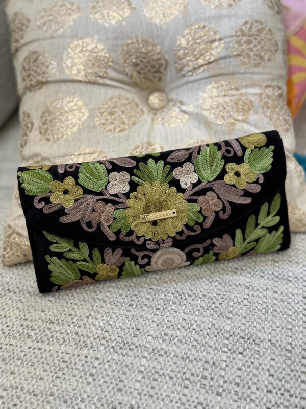 Aari Velvet Wallet - Black
