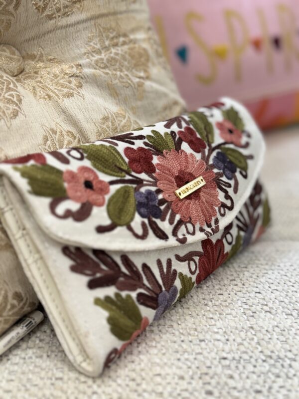 Aari Velvet Wallet - White - Image 2