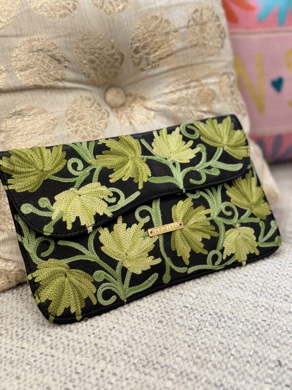 Emberora Wallet - Black & Green