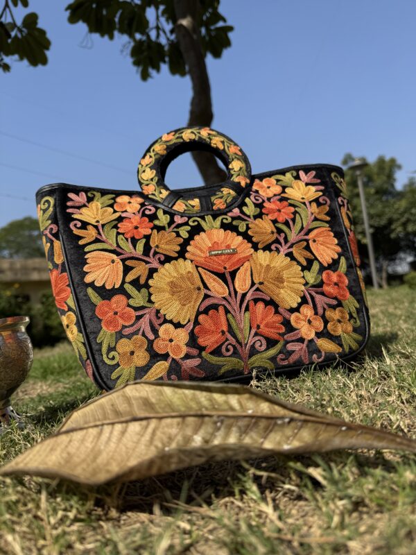 Everyday Elegance Tote - Black