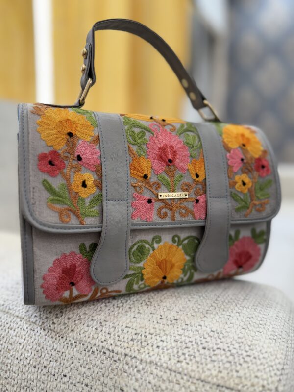 Kashira Sling - Silver Grey